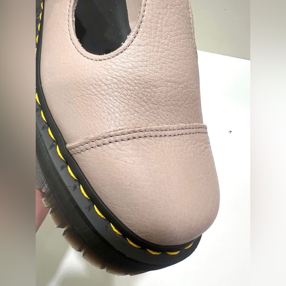 Dr. Martens Women’s SZ.6 Bethan Pisa Leather Platform Shoes Vintage Taupe New - Picture 11 of 12
